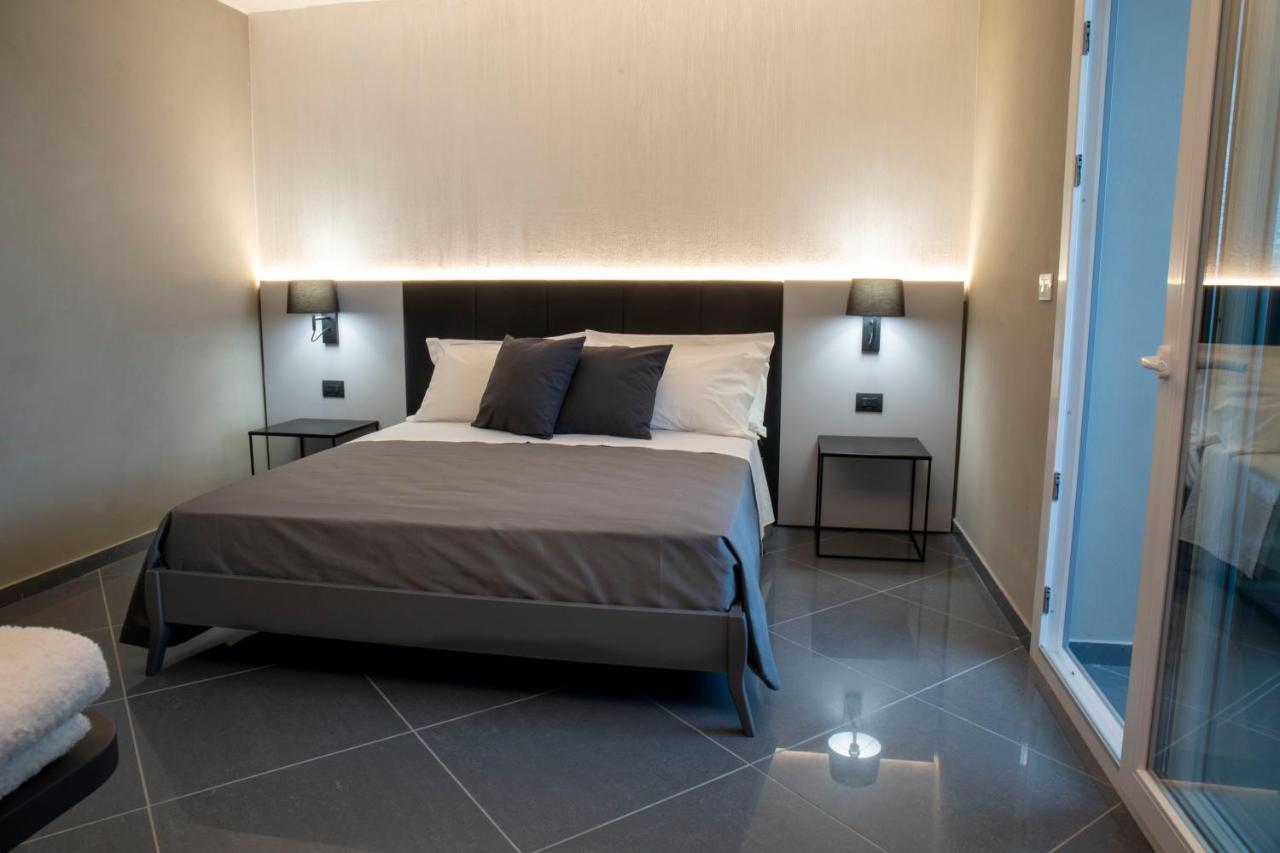 Hotel Tranquillo Uptown Lecce Exterior foto